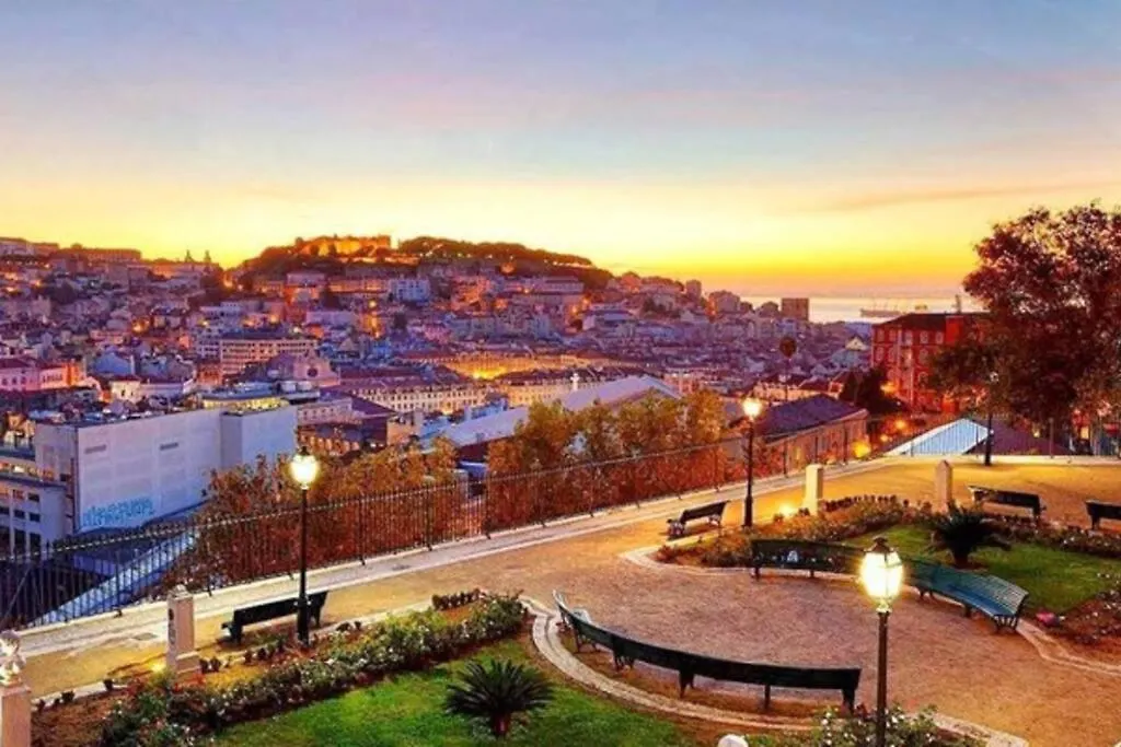 Pen-Arts Apartment- Principe Real Garden - Bairro Alto Lisboa