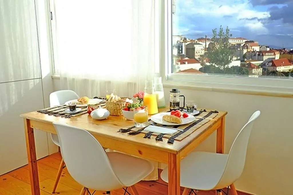 Apartment Pen-Arts Apartment- Principe Real Garden - Bairro Alto Lisbon